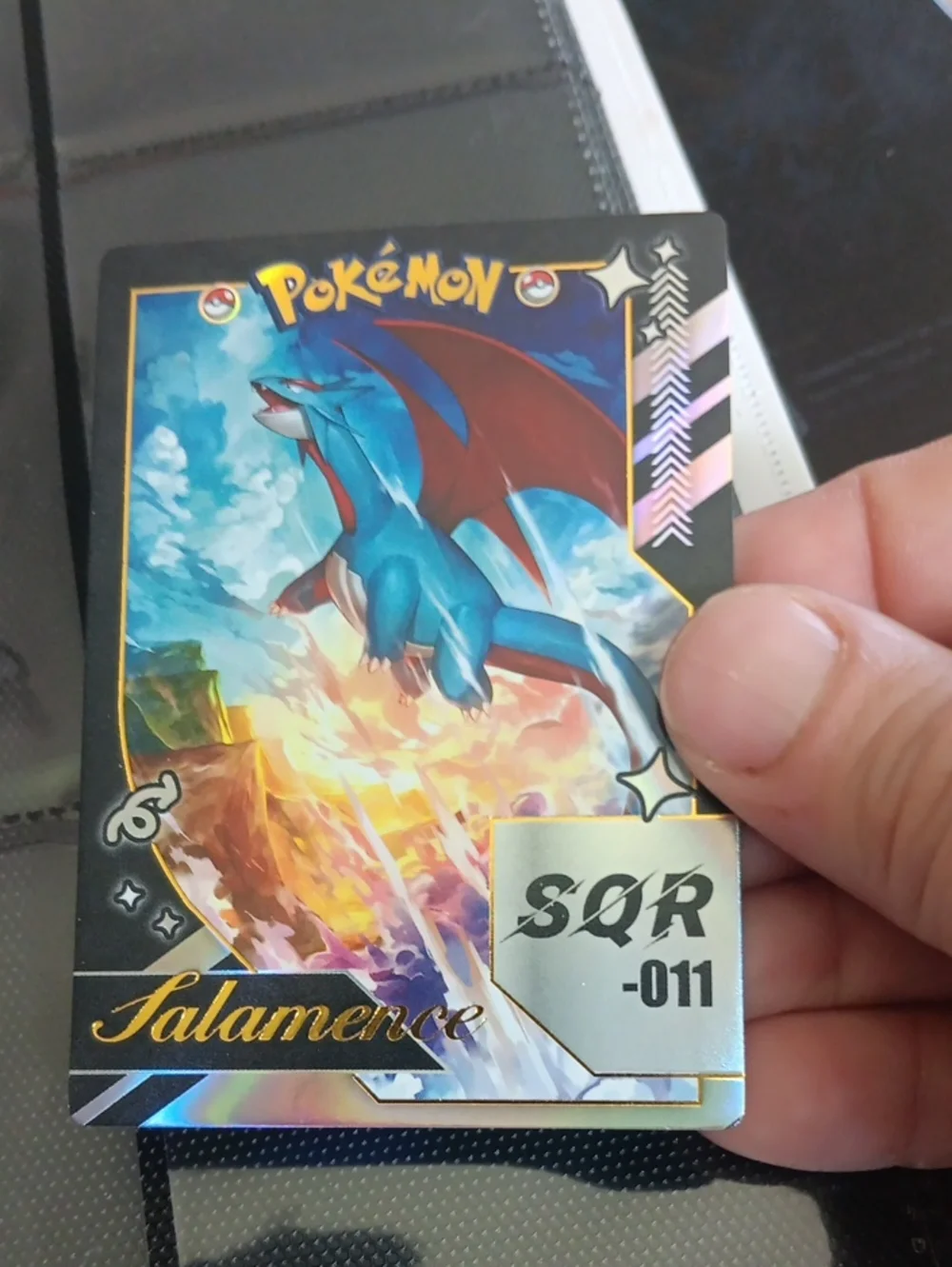 Pokemon Salamence Holographic Trading Card - Blue, Red, Gold